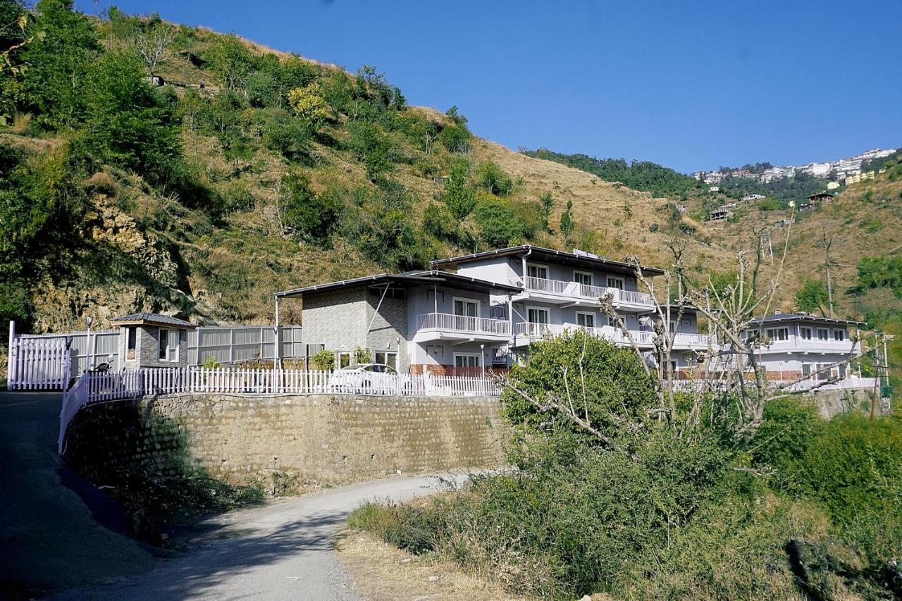 Sl Manor Hill Resort Mussoorie Eksteriør bilde