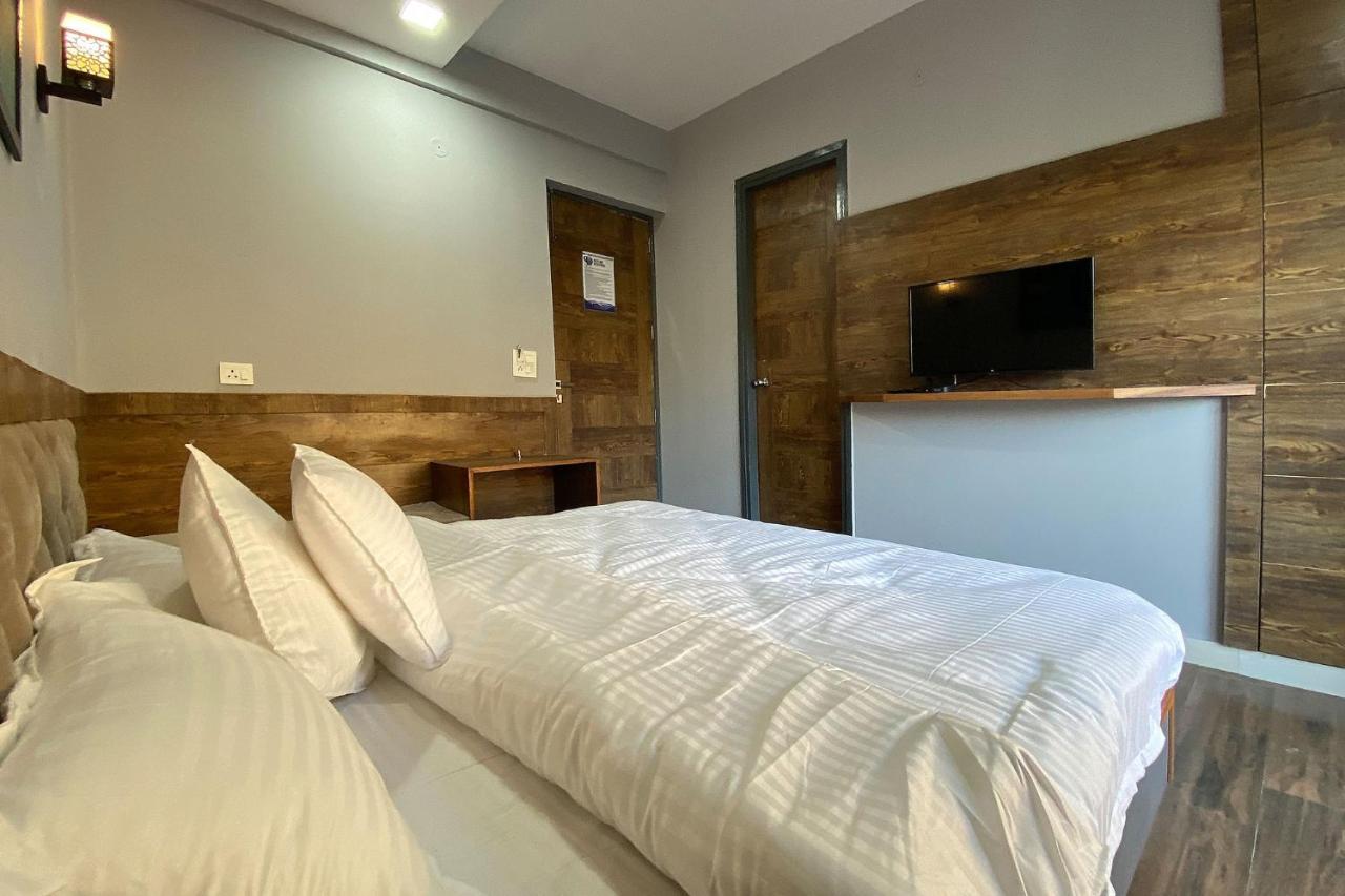 Sl Manor Hill Resort Mussoorie Eksteriør bilde